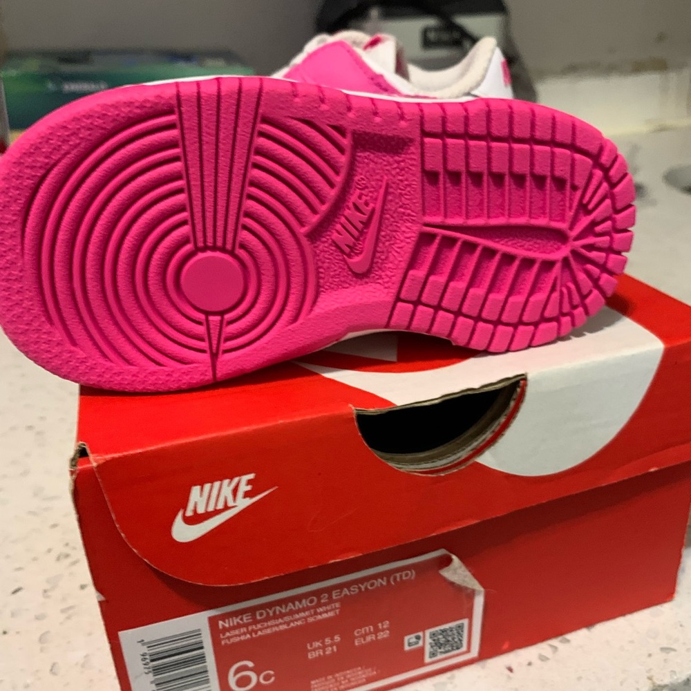 Nike Kids Dynamo 2 Sneakers - Pink and White